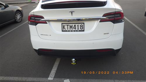 TESLA MODEL X SUV 2015-CURRENT